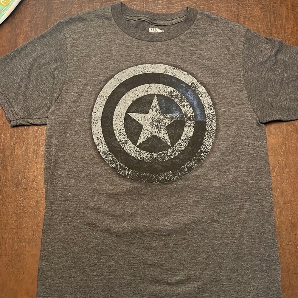 Marvel Captain America T Shirt Adult Small